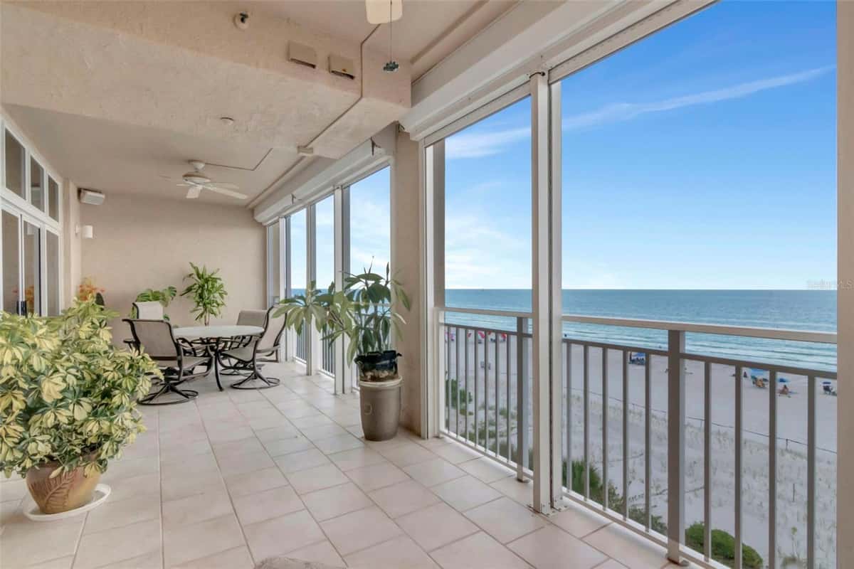 2 15TH AVENUE
