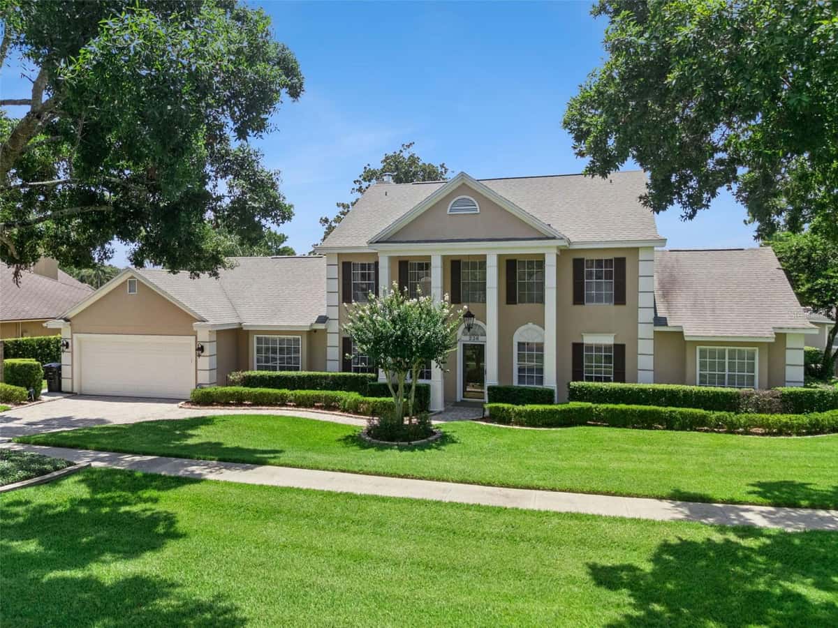 236 SHADOWBAY BOULEVARD