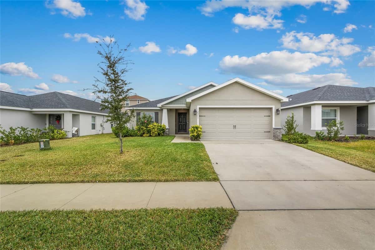2311 SUNSET WAY