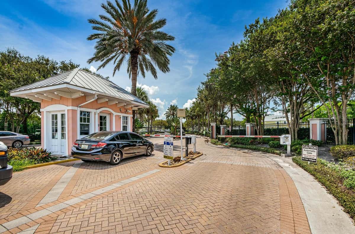 5215 COQUINA KEY DRIVE