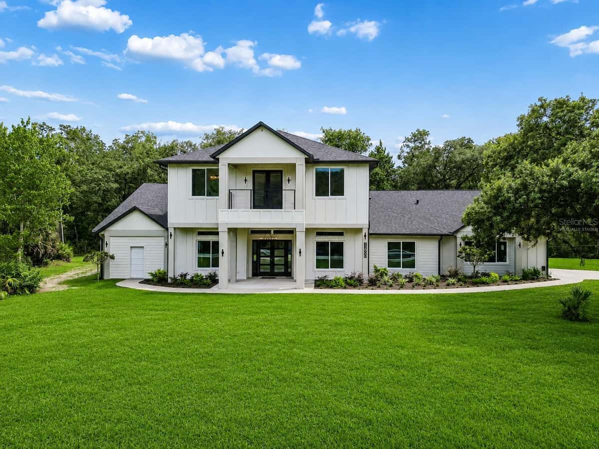 12000 GOLDEN VALLEY DRIVE