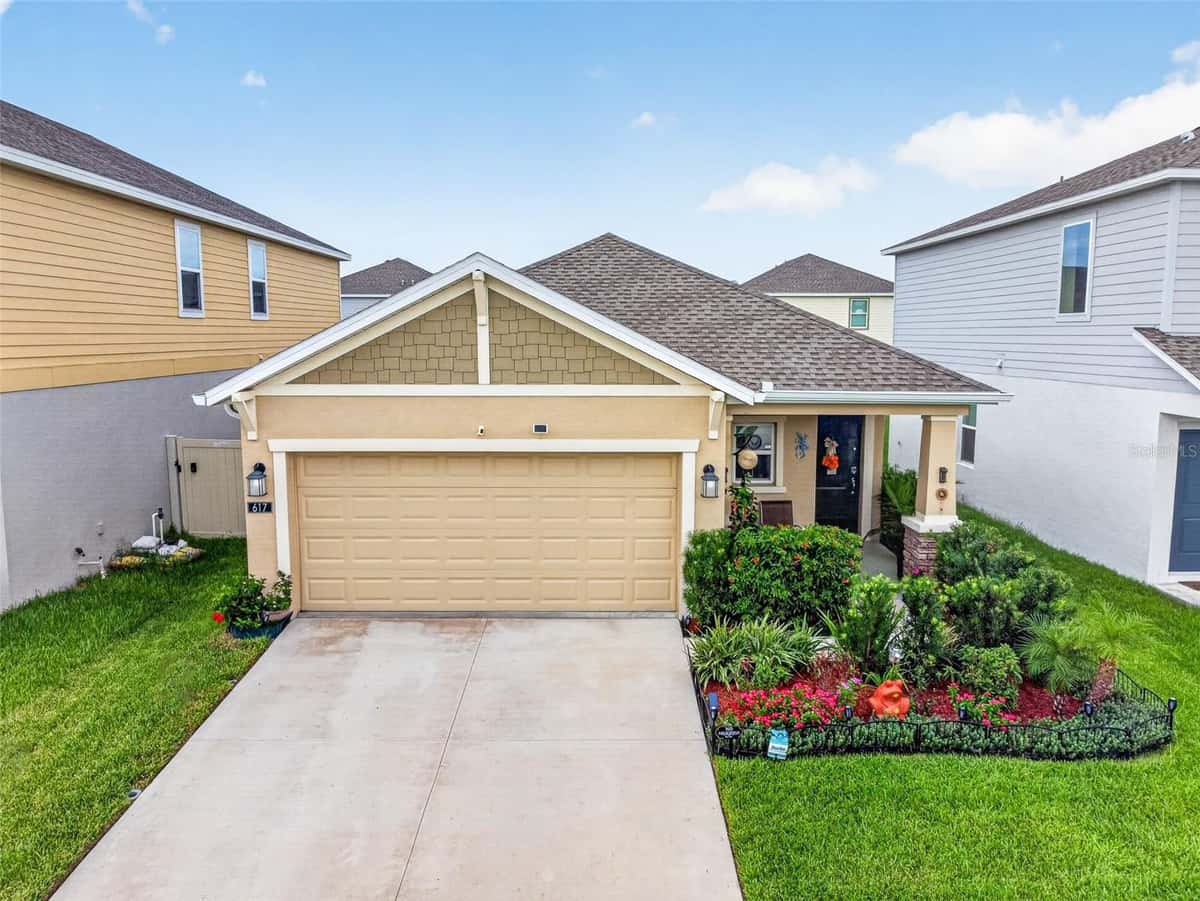 617 TROTTERS DRIVE
