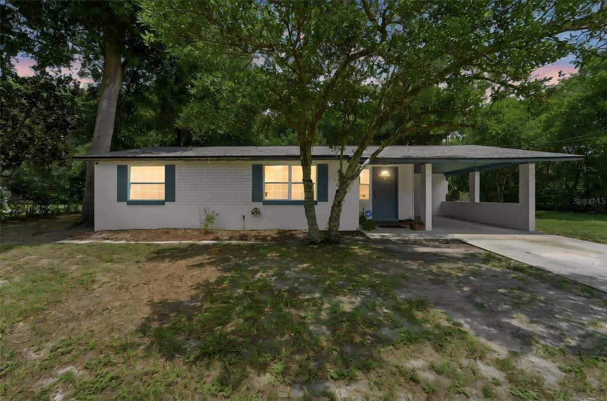 44 VOLUSIA DRIVE