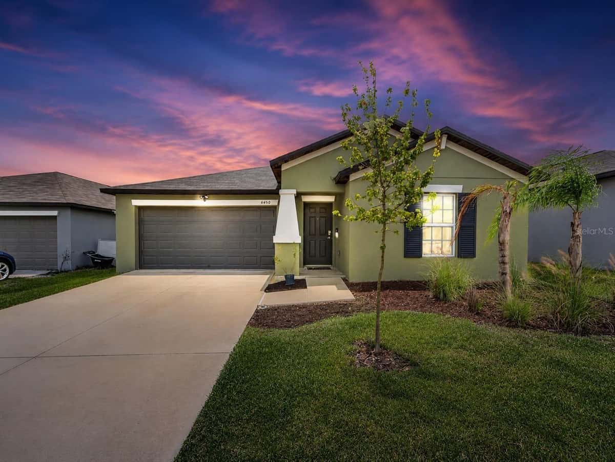 4450 COZY CONDOR COURT