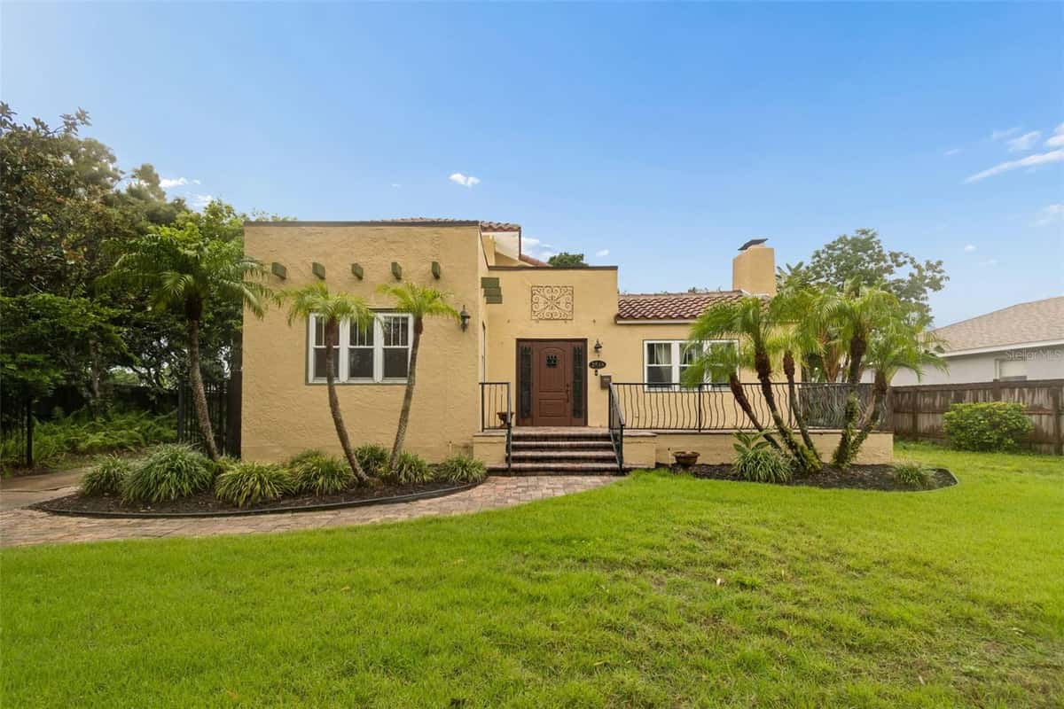 2518 GRANADA CIRCLE