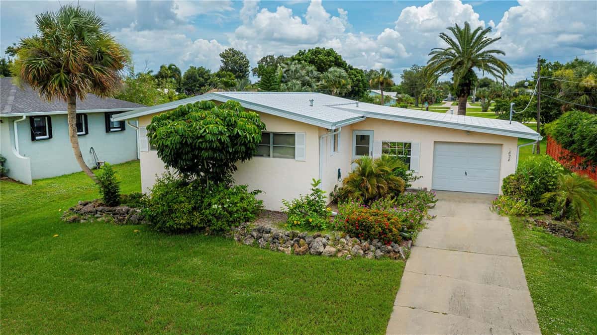 2828 MAGNOLIA WAY