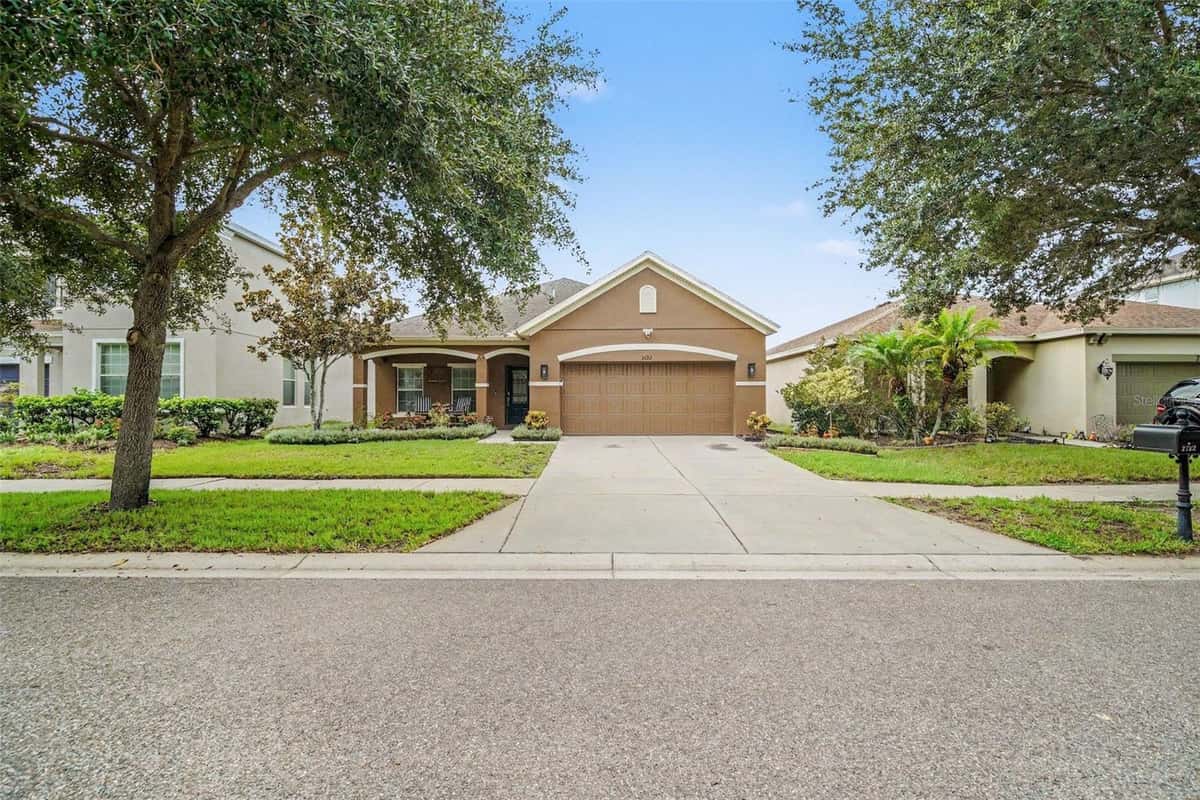 2722 WINGLEWOOD CIRCLE