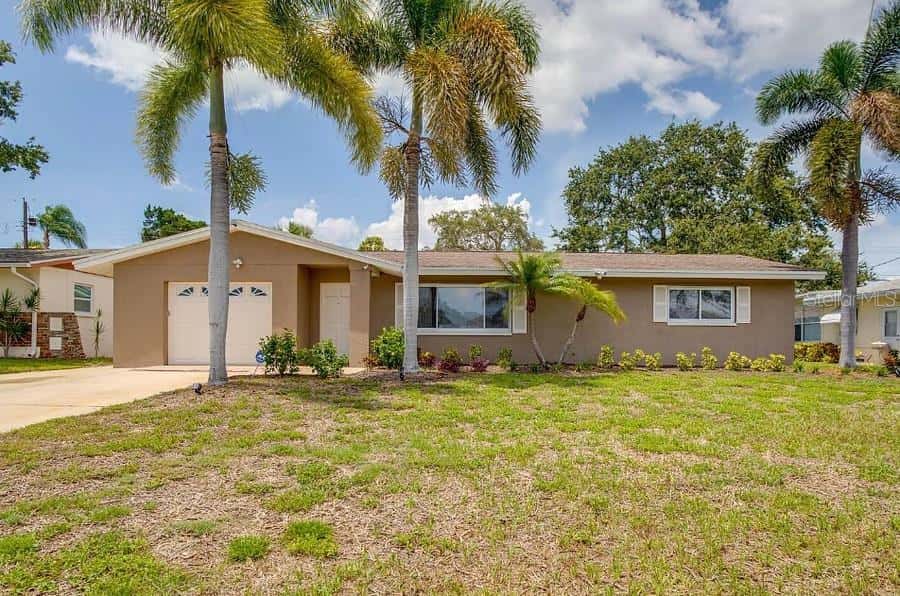 11533 69TH AVENUE