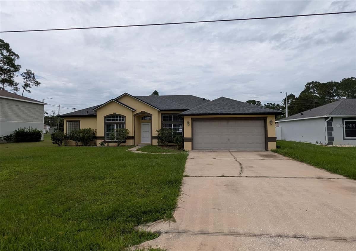 43 RAEMOOR DRIVE