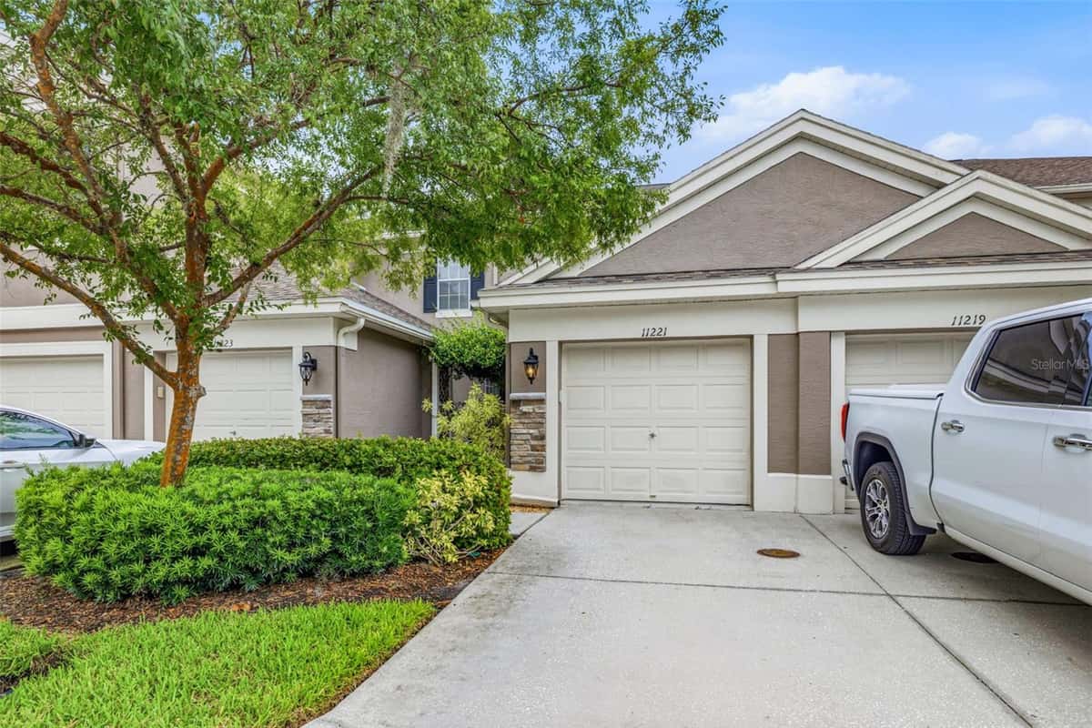 11221 WINDSOR PLACE CIRCLE